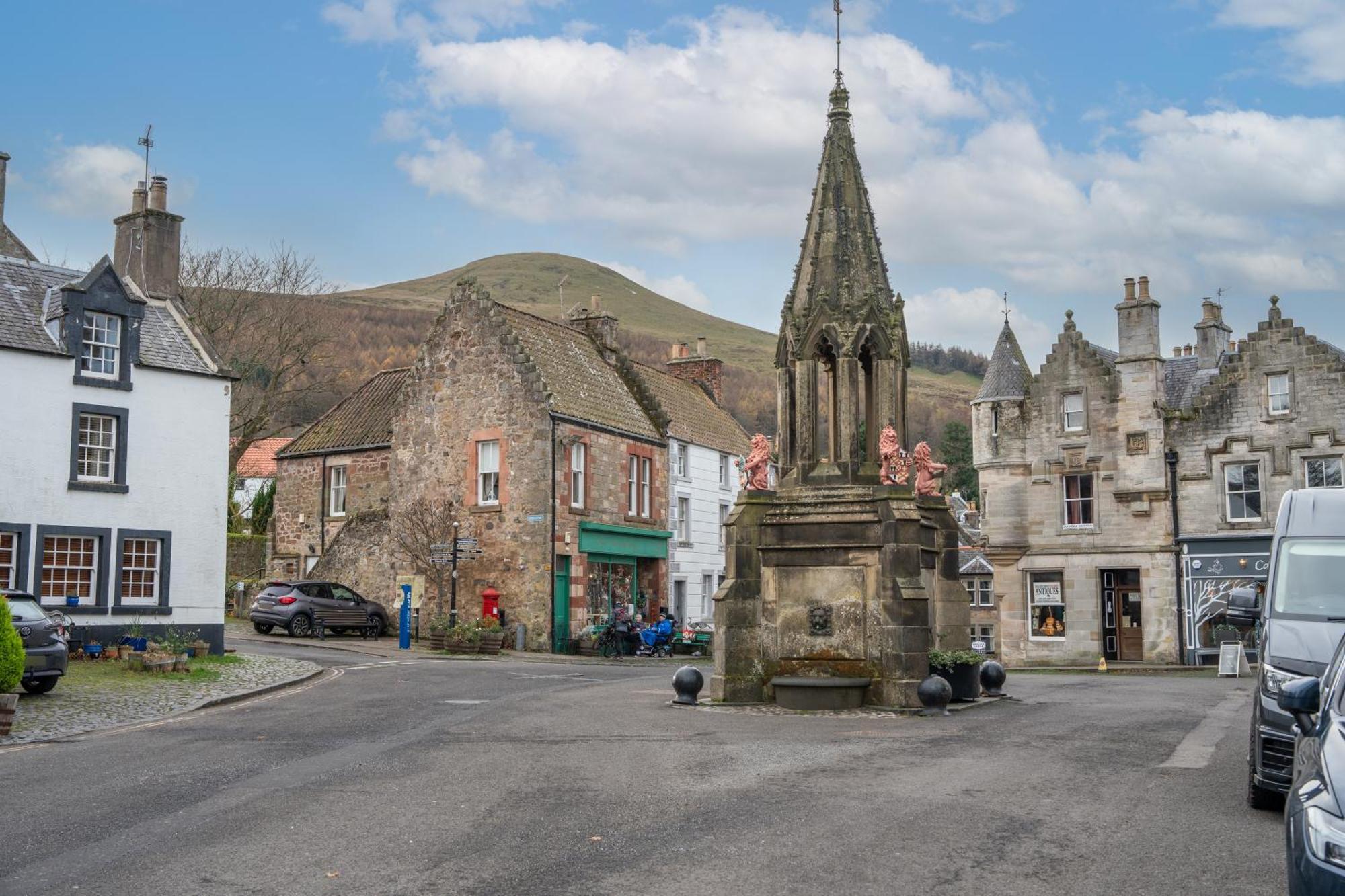 Whinstone Holiday Home In Falkland - Sleeps 8 Exterior photo