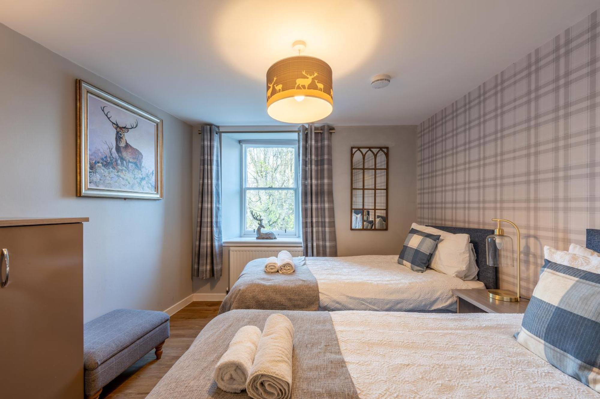 Whinstone Holiday Home In Falkland - Sleeps 8 Exterior photo